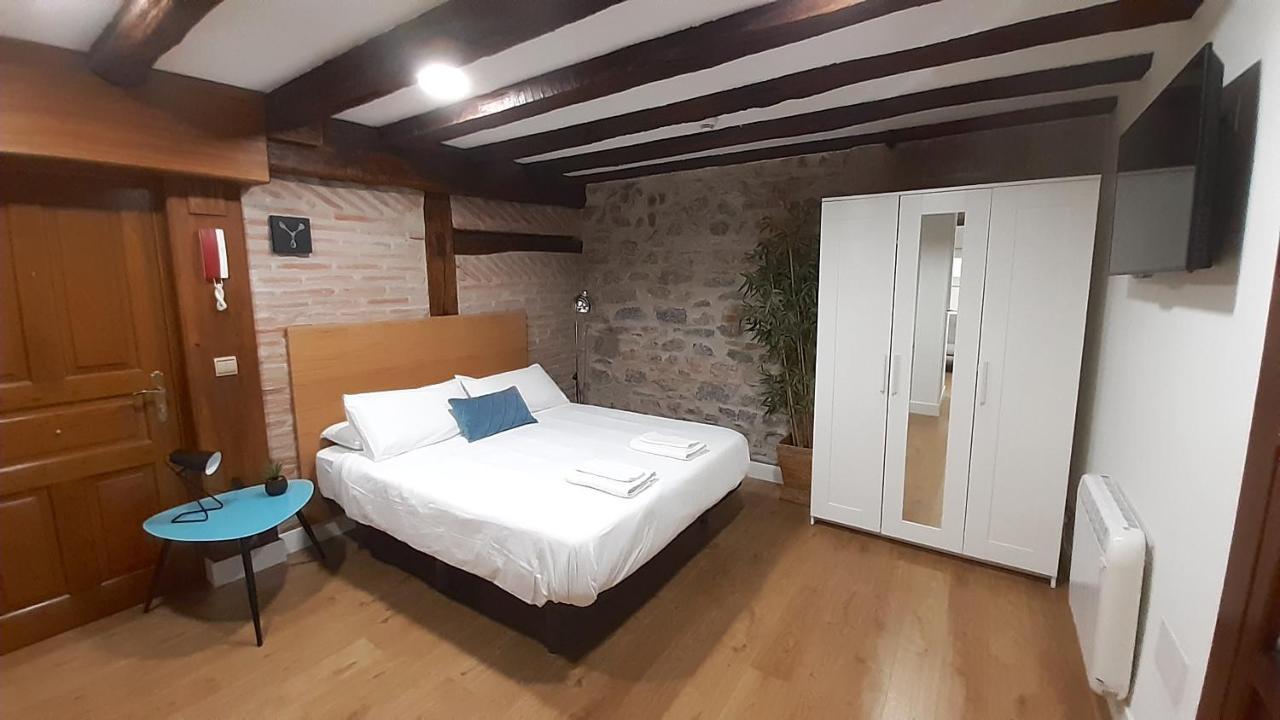 Luxury In Old Town Near Beach By Www,Sansebastianapartments,Es San Sebastian Buitenkant foto